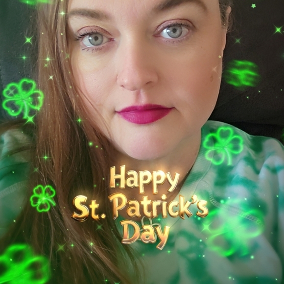 Meet your Posher, Diane Latiece (TC or Red) to Family & Friends - Picture 7 of 11